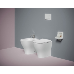 Sanitari Ten filomuro senza brida (rimless) traslato cm. 52x36 con sedile sottile softclose di Art Ceram
