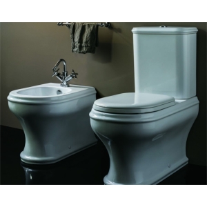 Sanitari Charme monoblocco con sedile softclose cm. 69 di Ceramica Azzurra