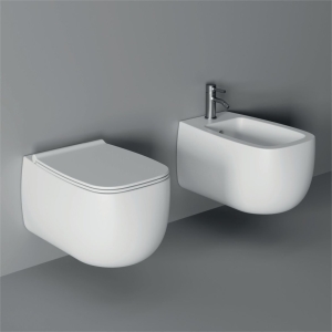 Sanitari Nur sospesi senza brida cm. 55x38 con sedile sottile standard di Ceramica Alice