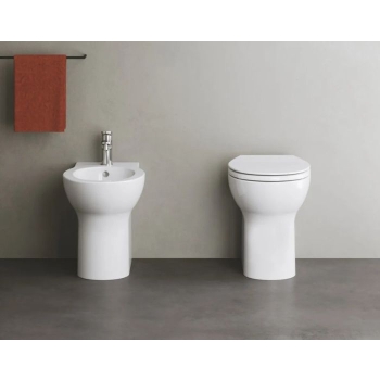 Sanitari Click filomuro cm. 52x35 con sedile softclose di Ceramica Azzurra