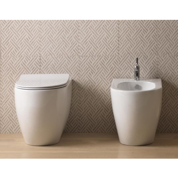 Sanitari like filomuro cm 52.5 senza brida con sedile softclose di Ceramica GSG