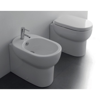 Sanitari M2 filomuro scarico traslato cm. 55x35 con sedile avvolgente standard di Ceramica Galassia