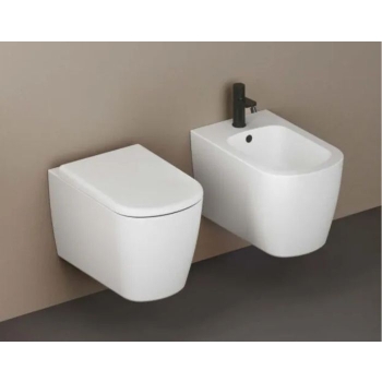Sanitari Aurea sospesi vortice senza brida con sedile softclose di Ceramica Azzurra