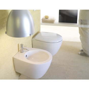 Sanitari Bowl+ sospesi senza brida cm. 55x38 con sedile softclose di Ceramica Globo